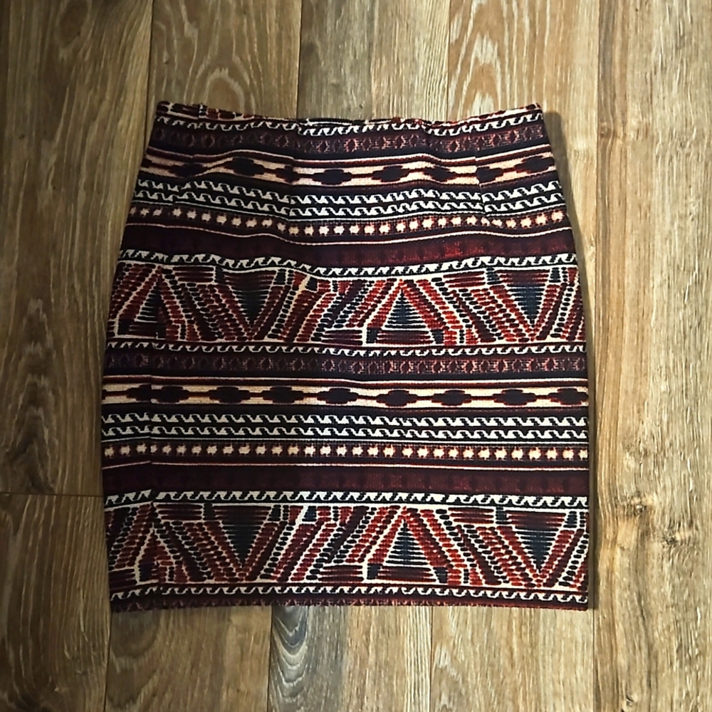 π£ Dynamite Skirt